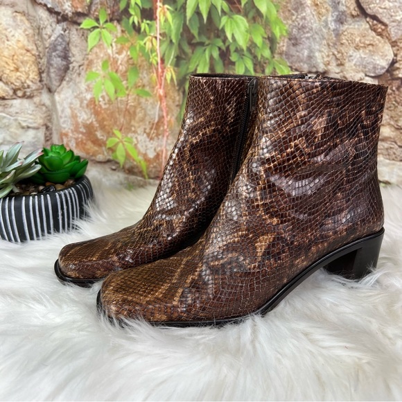 VIA SPIGA Reptile Leather Square Toe Ankle Boots, 6M - Picture 4 of 11